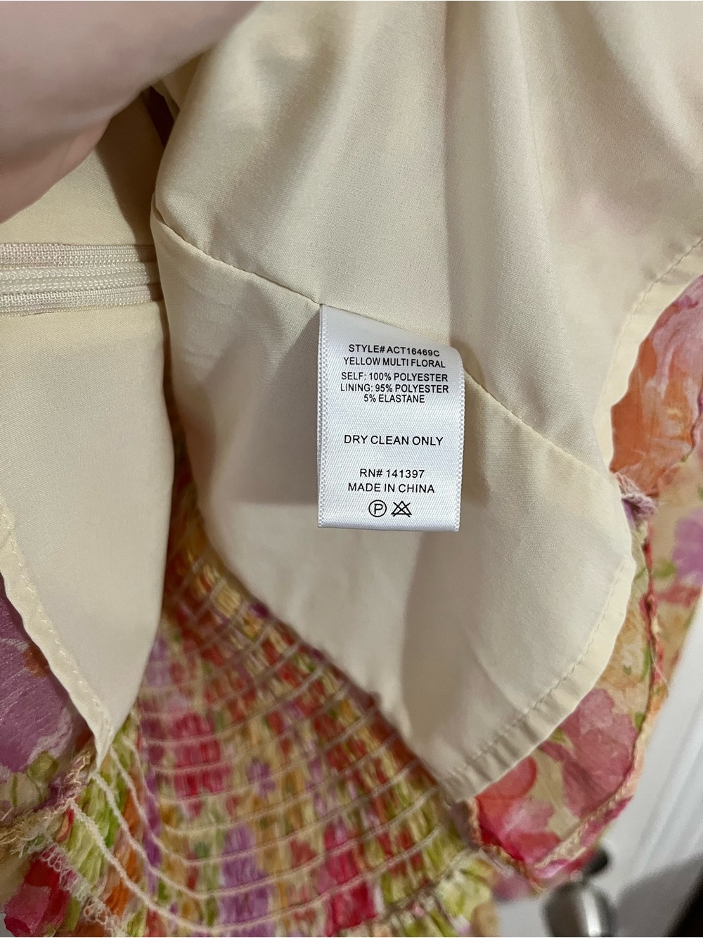 Astr Floral Ruched Puff Sleeve Blouse - Picture 5 of 5